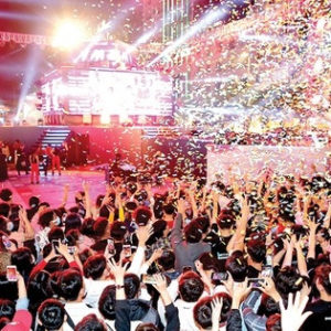 What do Vietnamese young people hope for in 2021?