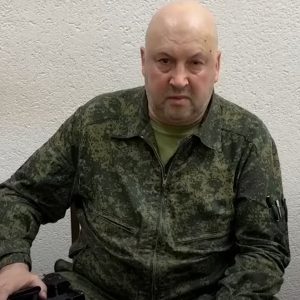 Tướng Armageddon của Putin bị bắt sau khi biến mất một cách bí ẩn trong ‚cuộc thanh trừng ở Kremlin‘ trong bối cảnh tuyên bố ông tham gia đảo chính Wagner