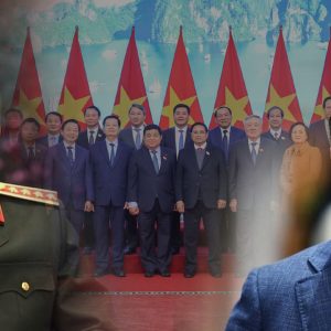 Dừng bổ nhiệm để chống tình trạng “đục nước béo Cò” trong việc tinh gọn bộ máy?