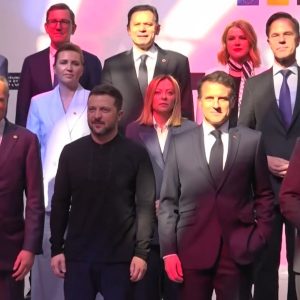 Макрон: Франко-британская миссия поддержит украинскую армию