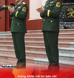 “DÊ XỒM SEOUL” – CÚ BẪY KHI PHE QUÂN ĐỘI RUNG CHUYỂN